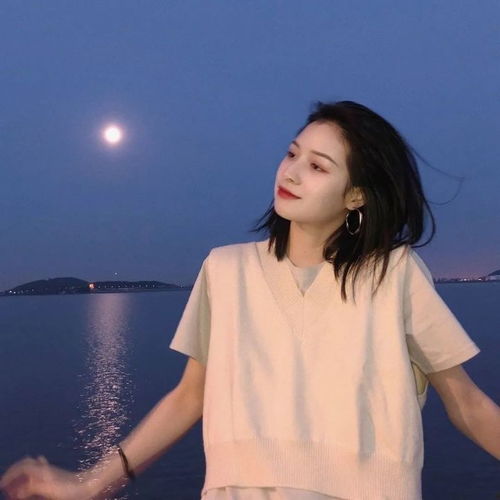  偏伤感的文艺女生头像