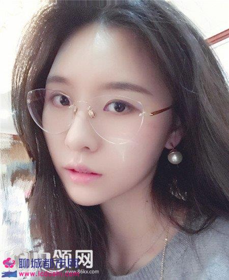  陌陌阿冷现在在哪里直播陌陌阿冷个人资料介绍