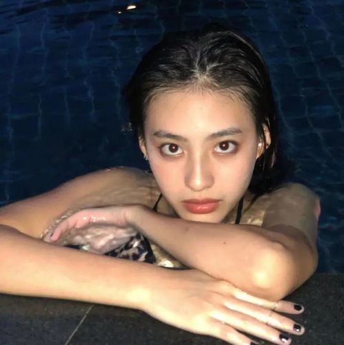  臭宝该换微信头像了