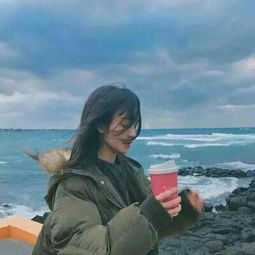  海边浪漫一对情侣头像爱就像蓝天白云