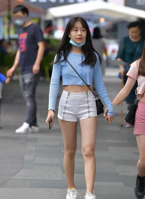  时髦个性的瑜伽裤显得优雅大气,彰显民国名媛风采,唯美俏皮