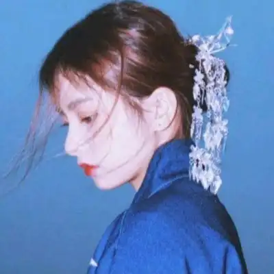  小清新蓝色系列女生头像