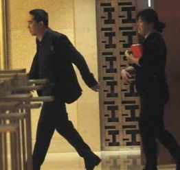  跑20年龙套不被重用,他曾一度无戏可拍,今逆袭成视帝疯狂霸屏