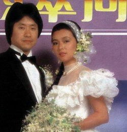  与周润发同居5年分手后,与女导演相处11年,最终嫁给富商获幸福