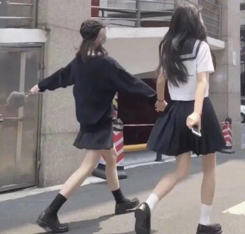  漫画头像把自己照顾好