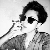  没有你我的生活还得继续拽拽的黑白男生头像