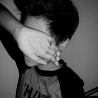  求跟这个头像相似的男生头像看着像情侣头像的