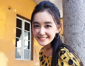  宋祖儿我7岁出道,关晓彤我4岁出道,网友图4刚出生就火了