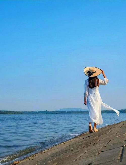  看了40大姐的夏日打扮,才知道从容老去的女人真的好美