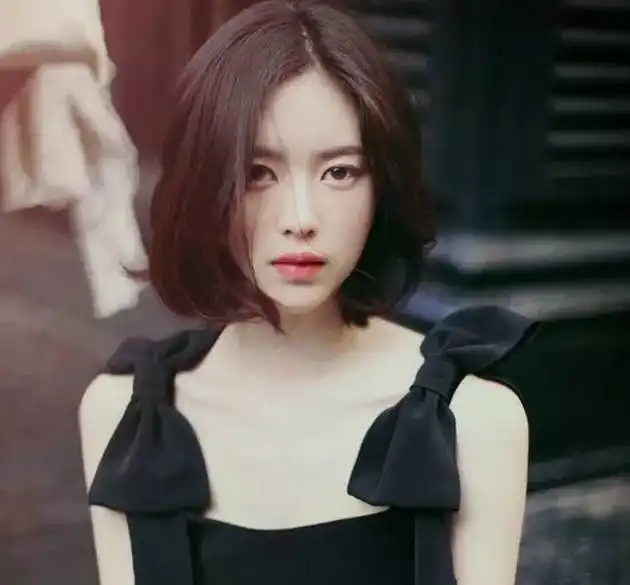  女人想要气质美,首先你要剪个漂亮的发型