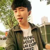  好看的男生头像情侣的也可以最好是带字的懒得上百度查了,谢谢喽