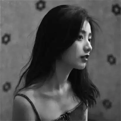 女生超拽霸气冷酷头像,看着比较酷的尤其抽烟的一张  女生超拽霸气冷酷头像,看着比较酷的尤其抽烟的一张