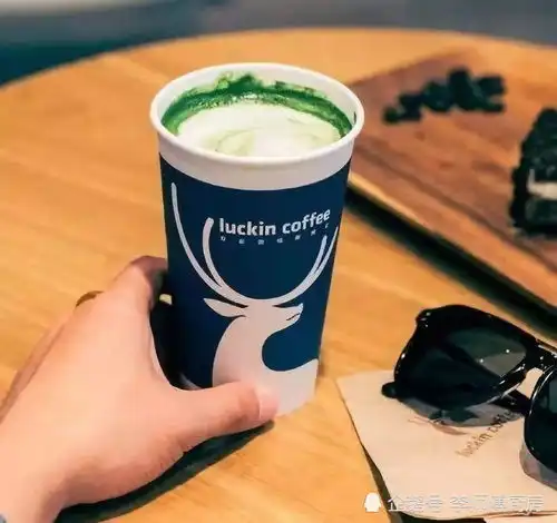  中国版星巴克来袭,成立2年赚百亿,网友送我都不喝