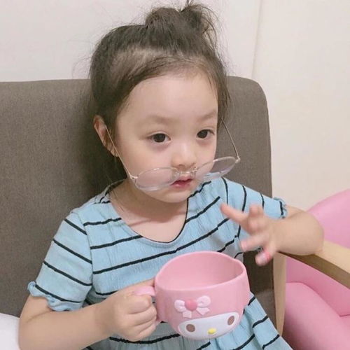 无水印卡哇伊萌娃头像点赞表示你们的喜欢
