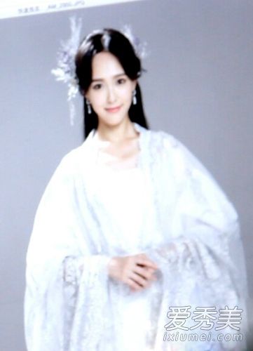  唐嫣锦绣未央定妆照曝光白衣清丽仙气足