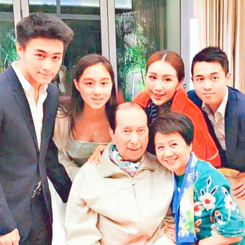  因给赌王擦身子,她差点成第五姨太,被棒打鸳鸯后赚1亿
