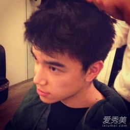  朴灿烈黄子韬刘亦菲李冰冰明星高顔值亲戚照盘点