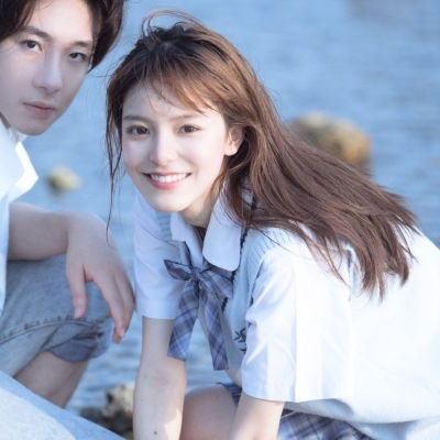 氛围感双人情侣头像,真人一男一女甜蜜情头