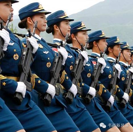  仪仗队的女兵好漂亮