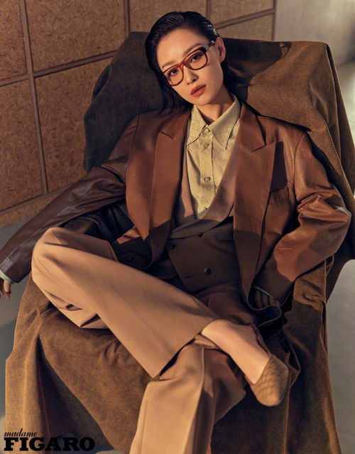  上游时尚倪妮亮相费加罗新封,湿发背头尽显率性优雅范儿