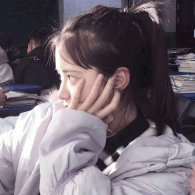  女生头像伤感孤独侧面侧颜气质美女图片头像