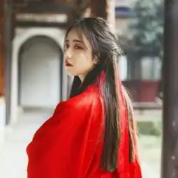  红色系古风女生头像