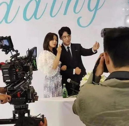  杨超越许魏洲结婚第一现场照流传,不加滤镜也像童话