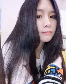  前陌陌一姐阿冷早期照片欣赏纯天然气质美女