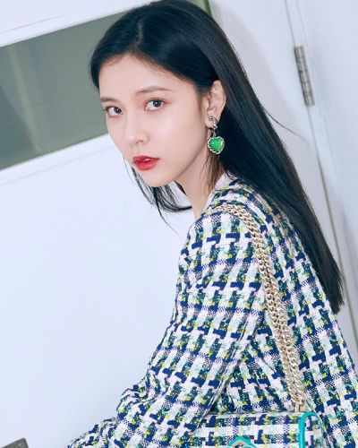  宋妍霏与张一山分手后现身机场,穿衣打扮暗含深意,看来还没放下