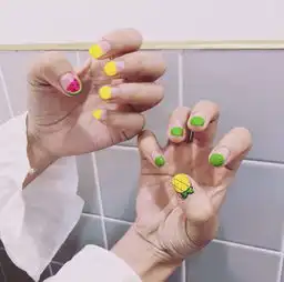 超级会撩的茶系少女风美甲火了,完美颜值让人心动 超级会撩的茶系少女风美甲火了,完美颜值让人心动