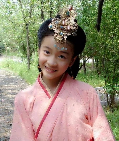 和关晓彤争番,与杨紫男友秦俊杰搞暧昧,高开低走的张雪迎怎么了