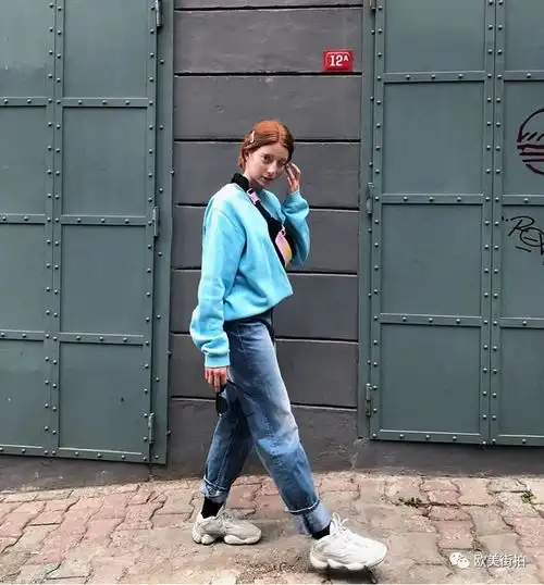  独具特色穿搭才真的吸睛