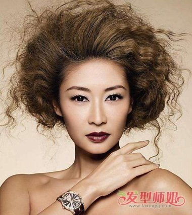  头发爆炸脸黑的头像图