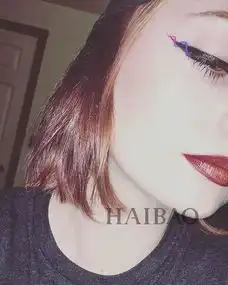  眼线上系个丝带也可以这么美