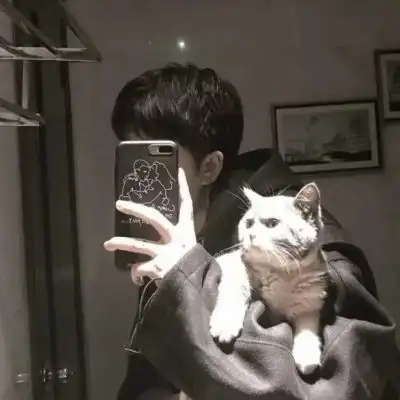  茜茜男生头像,黑白