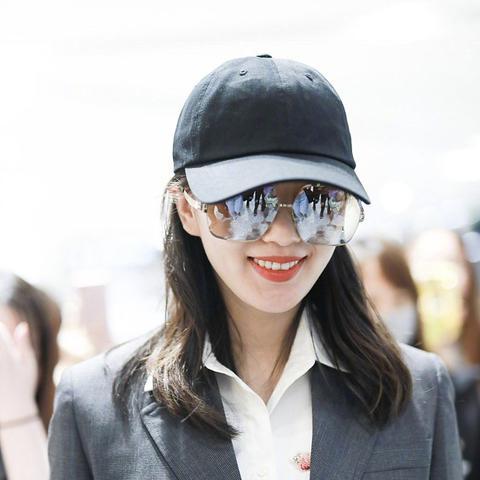  刘诗诗状态为什么会上热搜大家如何评论的