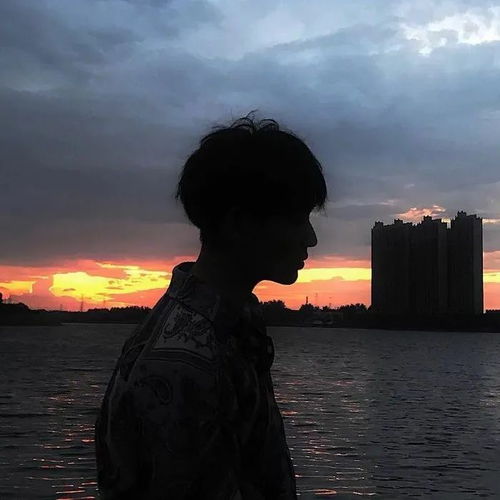  为别人鼓掌的人也是在为自己加油