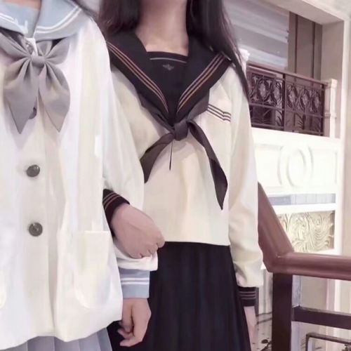 小姐姐jk照片头像笔下