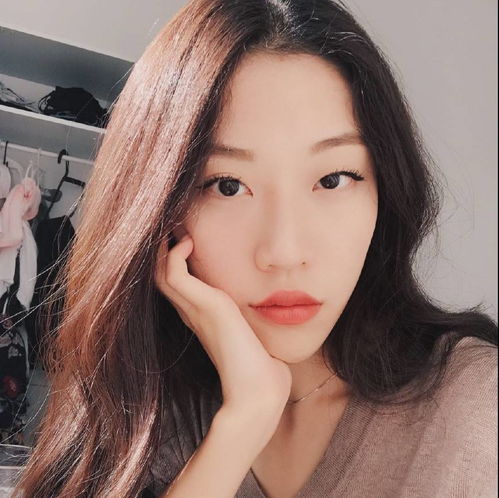  揭秘美女加微信真相美女头像背后其实都是抠脚大叔