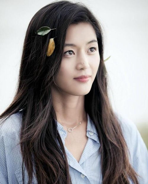  韩国女星全智贤的家,四周围墙高达十米,内部仿佛是一个森林公园