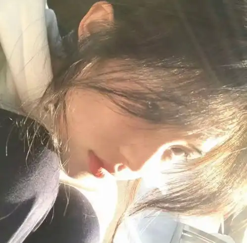  精选优质温柔小众好看的女生头像91