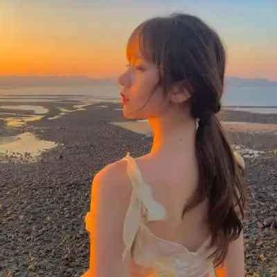 女生侧脸头像唯美清晰