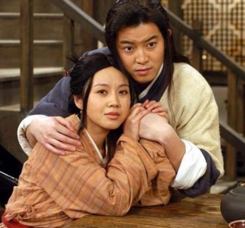  第5位大满贯视后,离婚后钟情姐弟恋,49岁闫妮跟女儿似亲姐妹