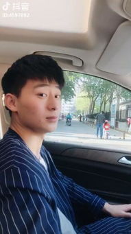  抖音里乌拉拉是谁我和乌拉拉谁好看