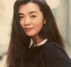  悲惨女星的神秘情史周润发为其自杀,嫁富豪恋同性