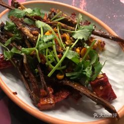  夜小腰烧烤明发店的经典辣鸭头好不好吃用户评价口味怎么样厦门美食经典辣鸭头实拍图片大众点评