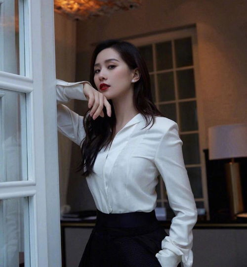  和杨幂斗嘴发糖,跟唐嫣低头私语,刘诗诗为什么这么抢手