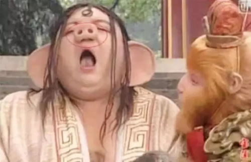  影视剧中那些让人捧腹的画面,乾隆你怎么突然点了枝烟
