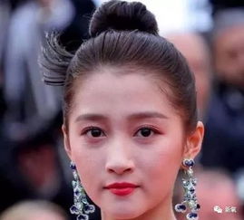  00后小花集体早衰宋祖儿路遇生图脸垂得一塌糊涂同框的张雪迎更惨