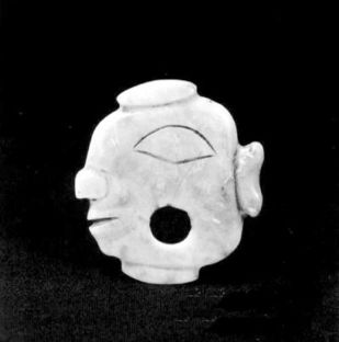  4000年前石峁城址现头骨坑砍女性头奠基城墙